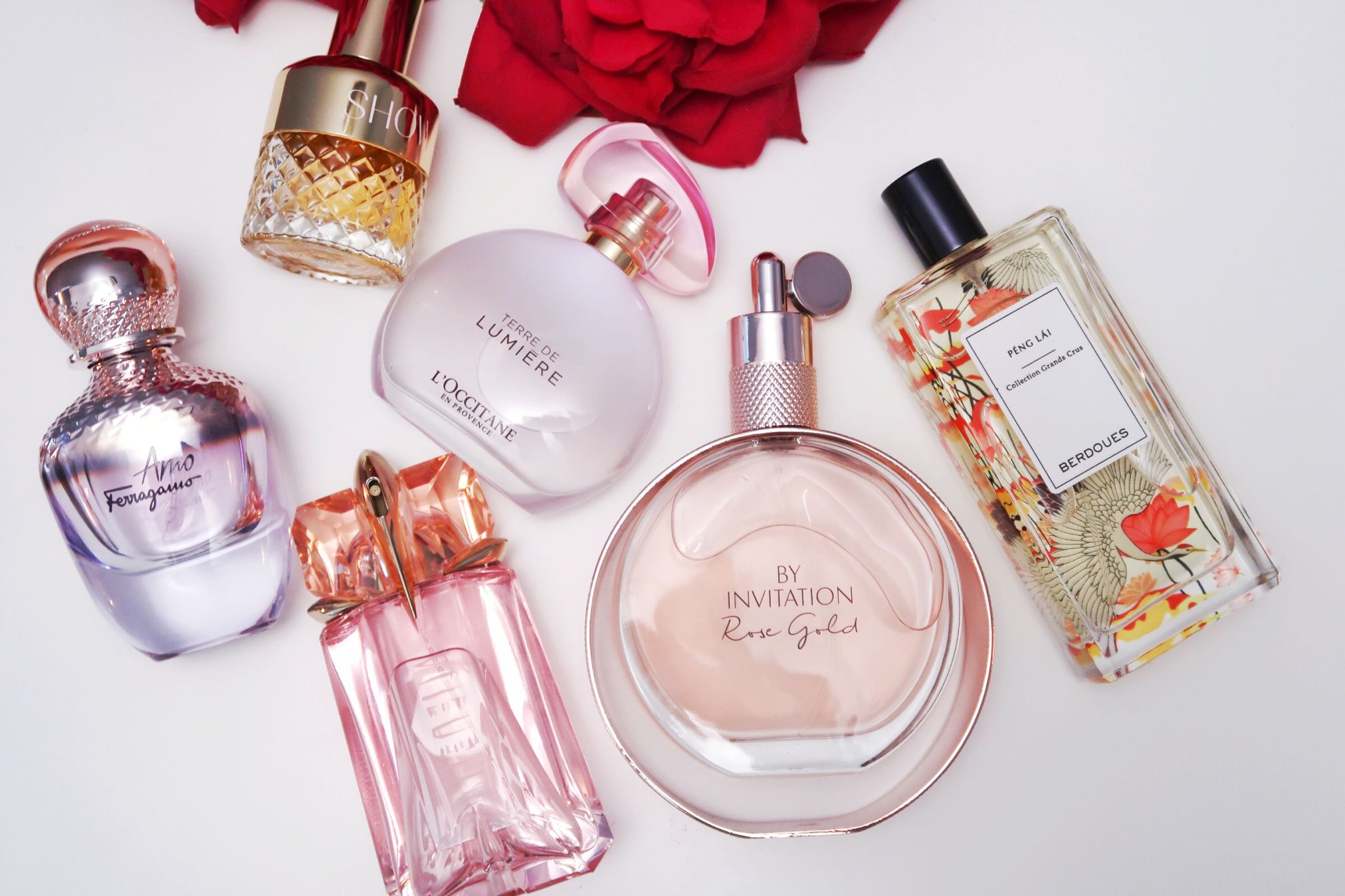 Quà tặng 14/2 là nước hoa có thể được gửi tới bạn gái ngày Valentine Quà tặng 14/2 là nước hoa có thể được gửi tới bạn gái ngày Valentine